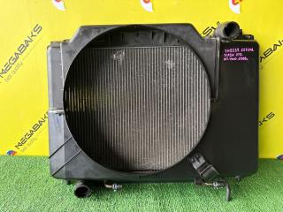 Радиатор основной TOYOTA ESTIMA TCR20 2TZ-FE 1640076170 5 ракурс