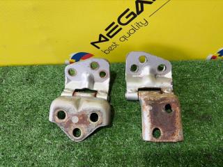 Петли 5-й двери SUZUKI JIMNY JB23W K6A-T 69510-81A01 4 ракурс
