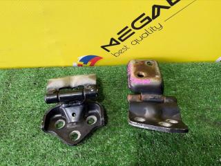 Петли 5-й двери SUZUKI JIMNY JB23W K6A-T 69510-81A01 3 ракурс