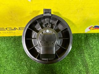Мотор печки NISSAN CUBE Z12 HR15DE 8727000882 2 ракурс