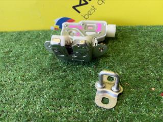 Замок 5-й двери TOYOTA TANK M900A 1KR-FE 69350B1090 1 ракурс