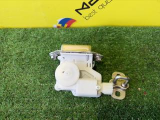 Замок 5-й двери TOYOTA TANK M900A 1KR-FE 69350B1090 4 ракурс