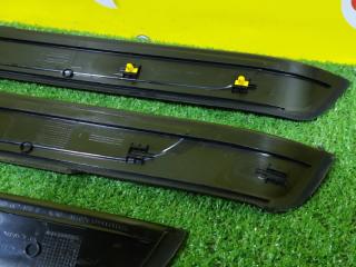 Порожек пластиковый BMW 3-SERIES E90 N52B25 51477907151 5 ракурс