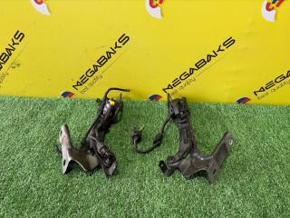 Петля капота VOLVO V40 MZ63 B5204T9 31385071 1 ракурс