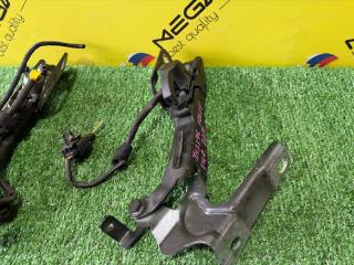 Петля капота VOLVO V40 MZ63 B5204T9 31385071 4 ракурс