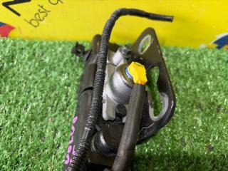 Петля капота VOLVO V40 MZ63 B5204T9 31385071 5 ракурс