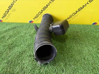 Патрубок воздушного фильтра TOYOTA MARK X GRX135 4GR-FSE 17881-31150 4 ракурс Патрубок воздушного фильтра TOYOTA MARK X GRX135 4GR-FSE 17881-31150 4 ракурс