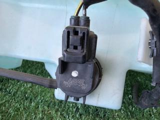 Бачок стеклоомывателя MAZDA AXELA BKEP LF-DE BN8V-67-480C 4 ракурс