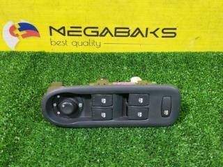 Блок упр. стеклоподьемниками правый передний RENAULT KANGOO KW0 8200548970 2 ракурс Блок упр. стеклоподьемниками правый передний RENAULT KANGOO KW0 8200548970 2 ракурс