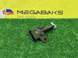 Форсунка омывателя правая SUBARU XV GT7 FB20 86636FL000 4 ракурс