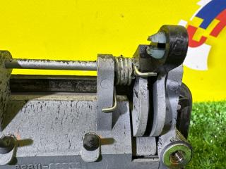 Ручка задней двери SUZUKI JIMNY JB23W K6A-T 8281160B02 5 ракурс