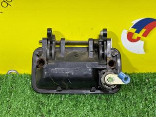 Ручка задней двери SUZUKI JIMNY JB23W K6A-T 8281160B02 3 ракурс