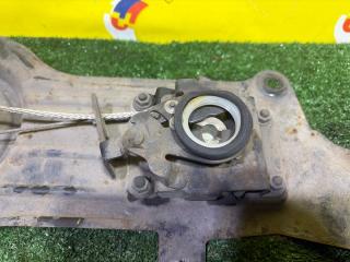 Крепление запасного колеса MAZDA MPV LW3W L3 3 ракурс