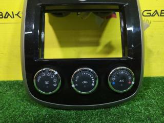 Блок управления климат-контролем MAZDA VERISA DC5R ZY 2 ракурс