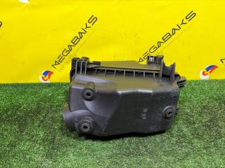 Корпус воздушного фильтра TOYOTA AVENSIS AZT250 1AZ-FSE 177050D041 3 ракурс Корпус воздушного фильтра TOYOTA AVENSIS AZT250 1AZ-FSE 177050D041 3 ракурс