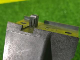 Крепление бампера переднее NISSAN SERENA C26 620421VA0A 3 ракурс