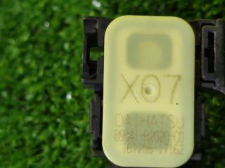 Датчик парктроника правый задний TOYOTA TANK M900A 1KR-FE 89341B2020 4 ракурс