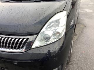 Nose cut TOYOTA ISIS ZGM10G 2ZR-FAE IIMODEL, TYMANKI 1 ракурс