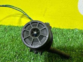 Мотор бачка омывателя TOYOTA RACTIS NCP105 1NZ-FE 8533021010 4 ракурс