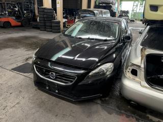 Nose cut VOLVO V40 MV48 B4164T 3 ракурс