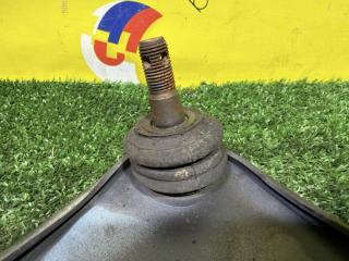 Рычаг правый передний TOYOTA ALTEZZA SXE10 3S-GE 4861059025 3 ракурс