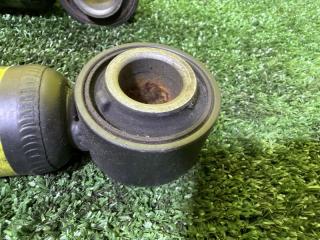 Амортизатор задний TOYOTA ISIS ZGM10G 2ZR-FAE 4853144180 4 ракурс