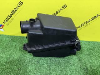 Корпус воздушного фильтра TOYOTA ISIS ZGM10G 2ZR-FAE 1770537151 3 ракурс Корпус воздушного фильтра TOYOTA ISIS ZGM10G 2ZR-FAE 1770537151 3 ракурс