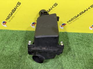 Корпус воздушного фильтра TOYOTA ISIS ZGM10G 2ZR-FAE 1770537151 4 ракурс Корпус воздушного фильтра TOYOTA ISIS ZGM10G 2ZR-FAE 1770537151 4 ракурс