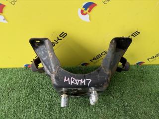 Крепление запасного колеса MITSUBISHI PAJERO IO H66W 4G93 2 ракурс