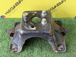 Крепление запасного колеса MITSUBISHI PAJERO IO H66W 4G93 3 ракурс