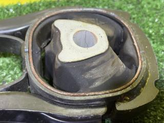 Подушка двигателя задняя TOYOTA PRIUS ZVW51 2ZR-FXE 1236337032 3 ракурс