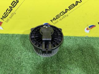 Мотор печки TOYOTA ISIS ZGM10G 2ZR-FAE 8710344081 1 ракурс