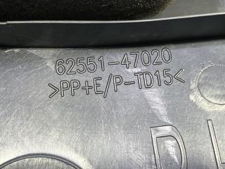 Обшивка салона правая задняя TOYOTA PRIUS ZVW51 2ZR-FXE 6255147020 4 ракурс