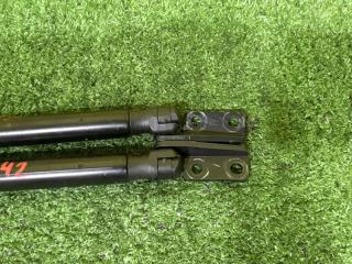 Амортизатор задней двери MITSUBISHI AIRTREK CU2W 4G63 3361SE0540N 3 ракурс