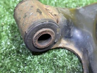 Рычаг правый передний TOYOTA IST NCP110 1NZ-FE 4806859135 4 ракурс