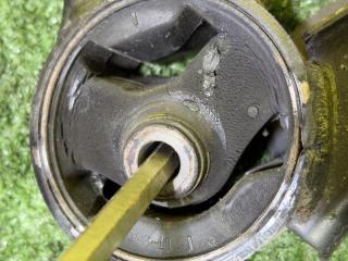 Подушка двигателя задняя TOYOTA COROLLA AXIO NZE141 1NZ-FE 1237121250 4 ракурс