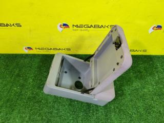 Подлокотник MAZDA BONGO FRIENDEE SGL5 WL-T S09AG0631 3 ракурс Подлокотник MAZDA BONGO FRIENDEE SGL5 WL-T S09AG0631 3 ракурс