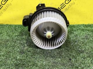Мотор печки TOYOTA IST NCP110 1NZ-FE 8710352131 3 ракурс