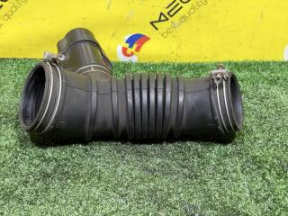 Патрубок воздушного фильтра MITSUBISHI PAJERO IO H66W 4G93 MR373231 3 ракурс