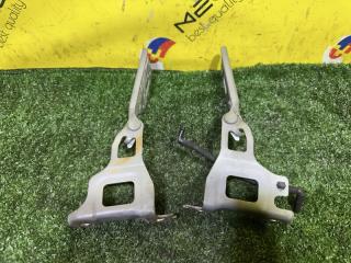 Петля капота HONDA FIT GP6 LEB 3 ракурс Петля капота HONDA FIT GP6 LEB 3 ракурс