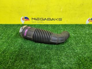 Патрубок воздушного фильтра SUZUKI JIMNY JB23W K6A-T 1388181AA0 2 ракурс