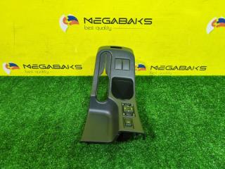 Консоль кпп SUBARU IMPREZA GD3 EJ152 92132FE000 1 ракурс