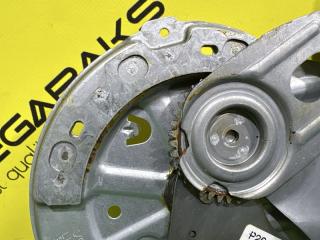 Стеклоподъемник левый передний VOLVO V70 SW61 B5244S 30784574 2 ракурс