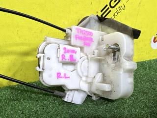 Замок двери левый задний SUBARU FORESTER SH5 EJ204 61035SC210 2 ракурс