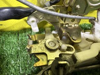 Замок двери правый передний HONDA S-MX RH2 B20B 72110S70003 5 ракурс Замок двери правый передний HONDA S-MX RH2 B20B 72110S70003 5 ракурс