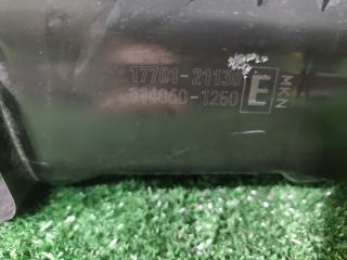 Корпус воздушного фильтра TOYOTA COROLLA AXIO NZE141 1NZ-FE 1770121130 3 ракурс Корпус воздушного фильтра TOYOTA COROLLA AXIO NZE141 1NZ-FE 1770121130 3 ракурс