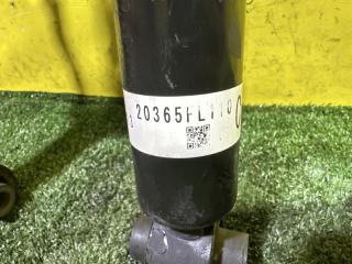 Стойка задняя SUBARU XV GT3 FB16 20365FL110 5 ракурс