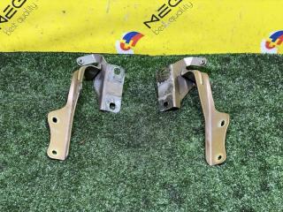 Петля капота NISSAN SERENA HC26 MR20DD 654001VA0A 3 ракурс