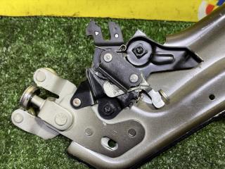 Ролик раздвижной двери правый SUZUKI SPACIA MK94S R06D 5 ракурс