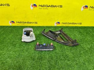 Туманка левая TOYOTA TANK M900A 1KR-FE 52713B1100 4 ракурс